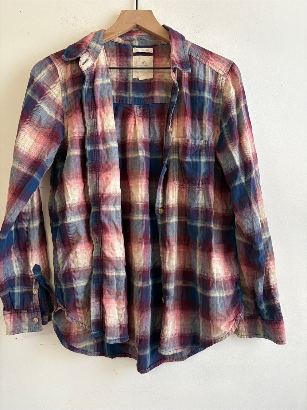 American Eagle Outfitters Plaid Button-Down Shirt in Blue, Red & White
